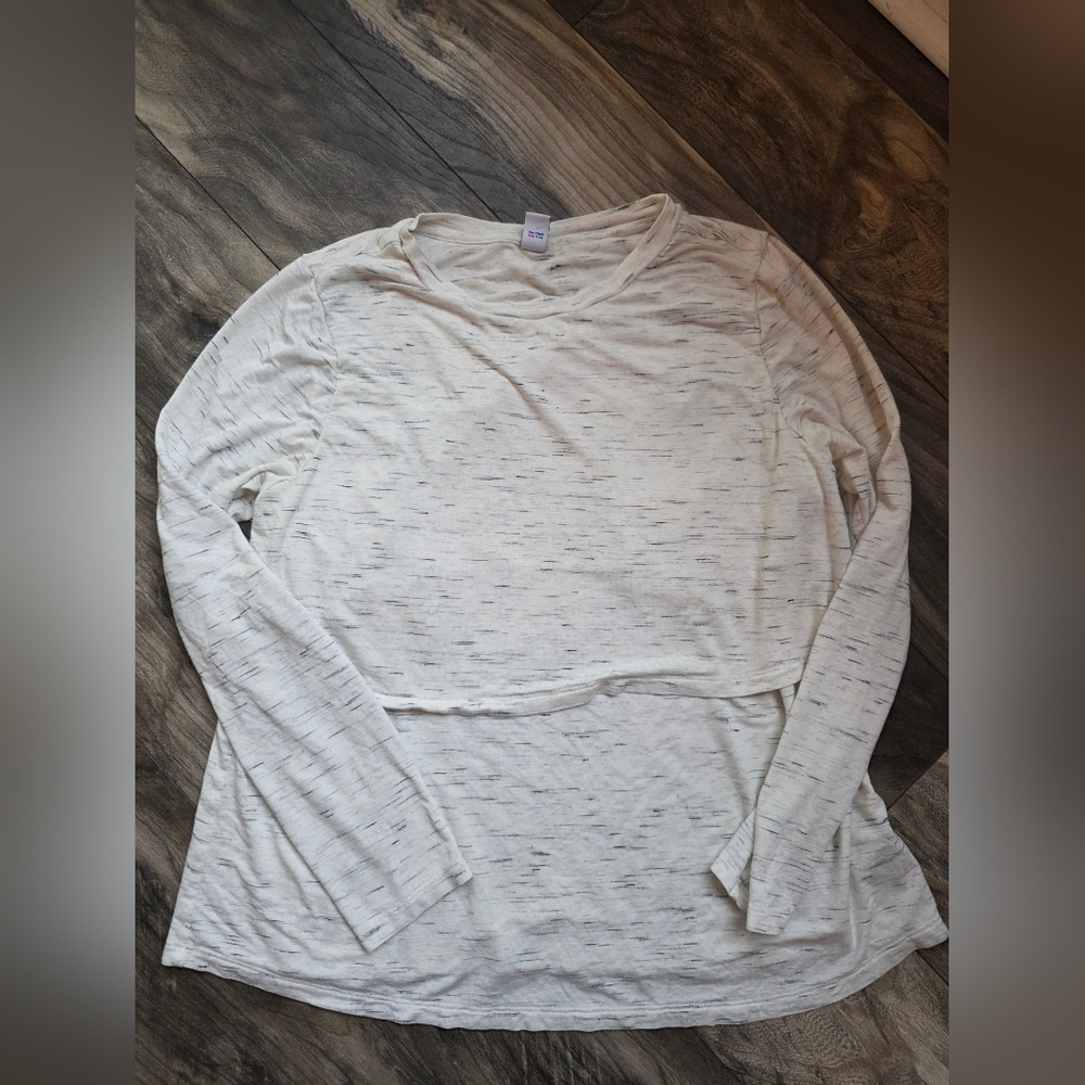 Old Navy Maternity Double-Layer Long-Sleeve Nursing Top